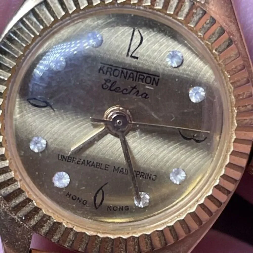 Kronaron Electra Women's vintage gold‎ wrist watch analog hong kong